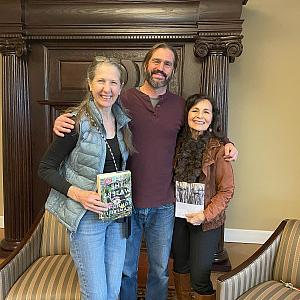 Current Mackey Chair Kimberly Blaeser (with her new book of poetry, 古老的光), Professor of English Chris Fink, 和 past Mackey Chair Bonnie Jo Campbell (with her new novel, 水).